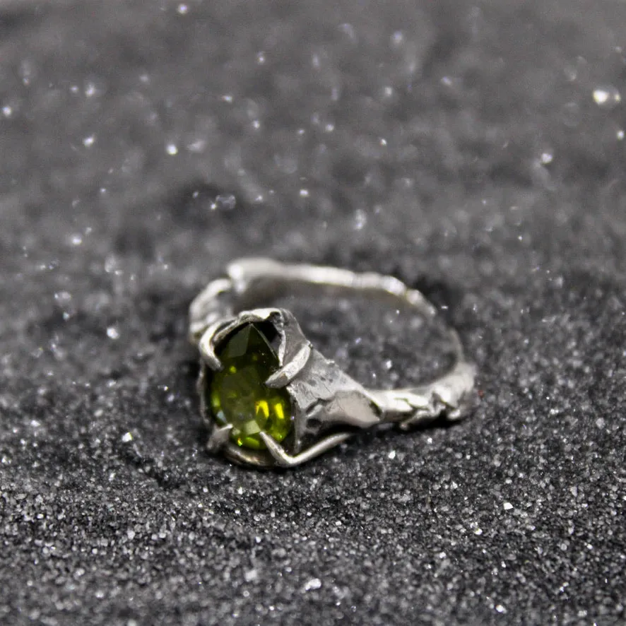 Cin Ring Peridot