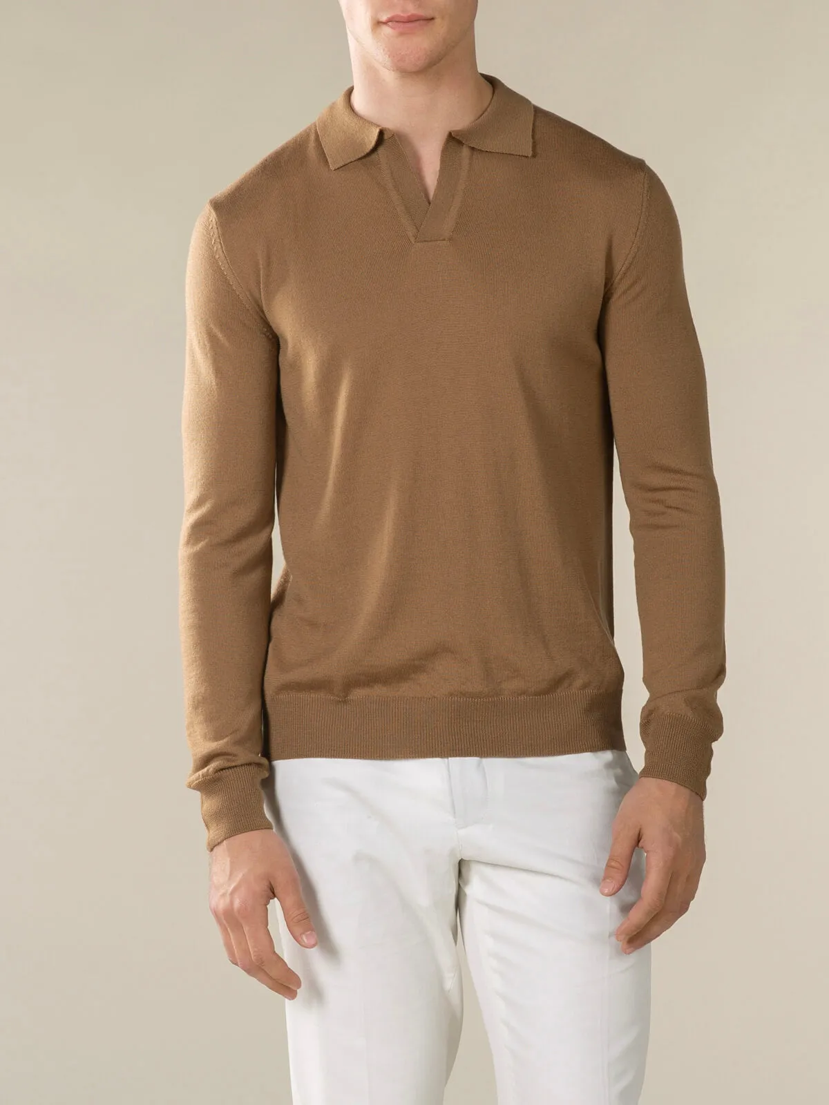 Extrafine Merino Buttonless Polo Caramel