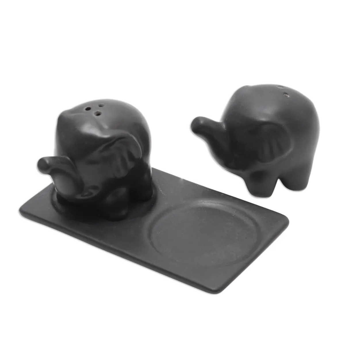 Novica Eager Elephants In Black Ceramic Salt And Pepper Set